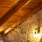 1932 Boutique Mountain με ιδιωτικό Hot Tub&τζάκι Chalet Kalavryta