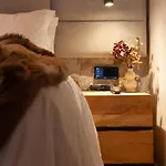 1932 Boutique Mountain με ιδιωτικό Hot Tub&τζάκι Chalet *