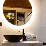 Chalet 1932 Boutique Mountain με ιδιωτικό Hot Tub&τζάκι *