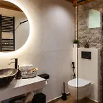 Chalet 1932 Boutique Mountain με ιδιωτικό Hot Tub&τζάκι Kalavryta