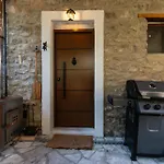 1932 Boutique Mountain με ιδιωτικό Hot Tub&τζάκι Chalet Kalavryta