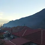 1932 Boutique Mountain με ιδιωτικό Hot Tub&τζάκι * Kalavryta