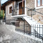 1932 Boutique Mountain με ιδιωτικό Hot Tub&τζάκι Chalet Kalavryta