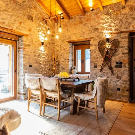 1932 Boutique Mountain με ιδιωτικό Hot Tub, Sauna & τζάκι * 칼라브리타
