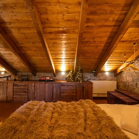 Chalet 1932 Boutique Mountain με ιδιωτικό Hot Tub & τζάκι