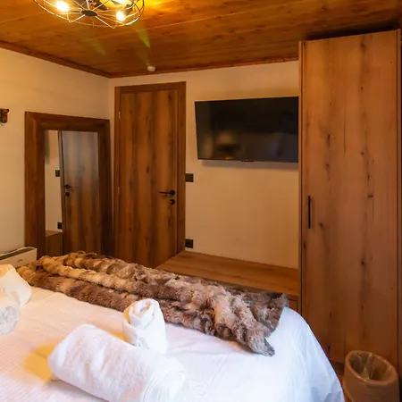 1932 Boutique Mountain με ιδιωτικό Hot Tub & τζάκι 卡拉维塔