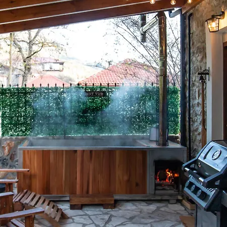 1932 Boutique Mountain με ιδιωτικό Hot Tub, Sauna & τζάκι 샬레