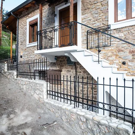 1932 Boutique Mountain με ιδιωτικό Hot Tub & τζάκι 木屋 卡拉维塔