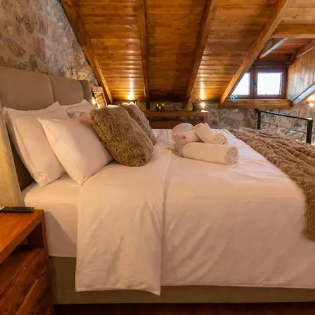 Chalet 1932 Boutique Mountain με ιδιωτικό Hot Tub, Sauna & τζάκι