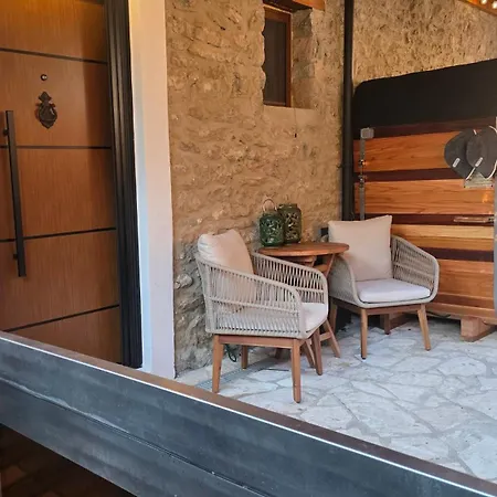 1932 Boutique Mountain με ιδιωτικό Hot Tub, Sauna & τζάκι 칼라브리타
