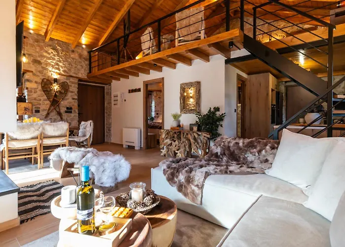 1932 Boutique Mountain με ιδιωτικό Hot Tub & τζάκι Chalet Kalavryta
