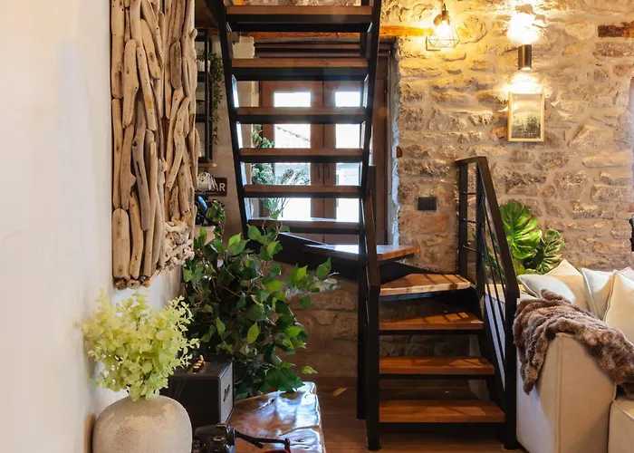 Chalet 1932 Boutique Mountain Chalet Με Ιδιωτικό Hot Tub & Τζάκι Alpstuga Kalavryta