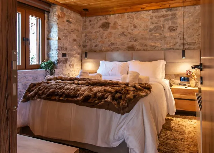 Chalet 1932 Boutique Mountain Chalet Με Ιδιωτικό Hot Tub & Τζάκι Alpehytte Kalavryta