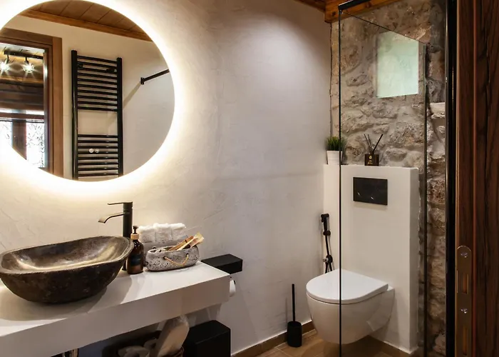 Chalet 1932 Boutique Mountain με ιδιωτικό Hot Tub & τζάκι Kalavryta