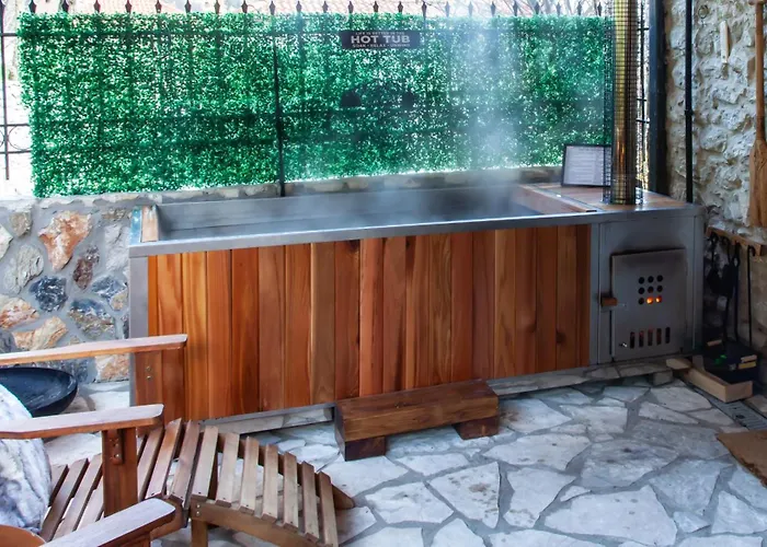 1932 Boutique Mountain με ιδιωτικό Hot Tub & τζάκι